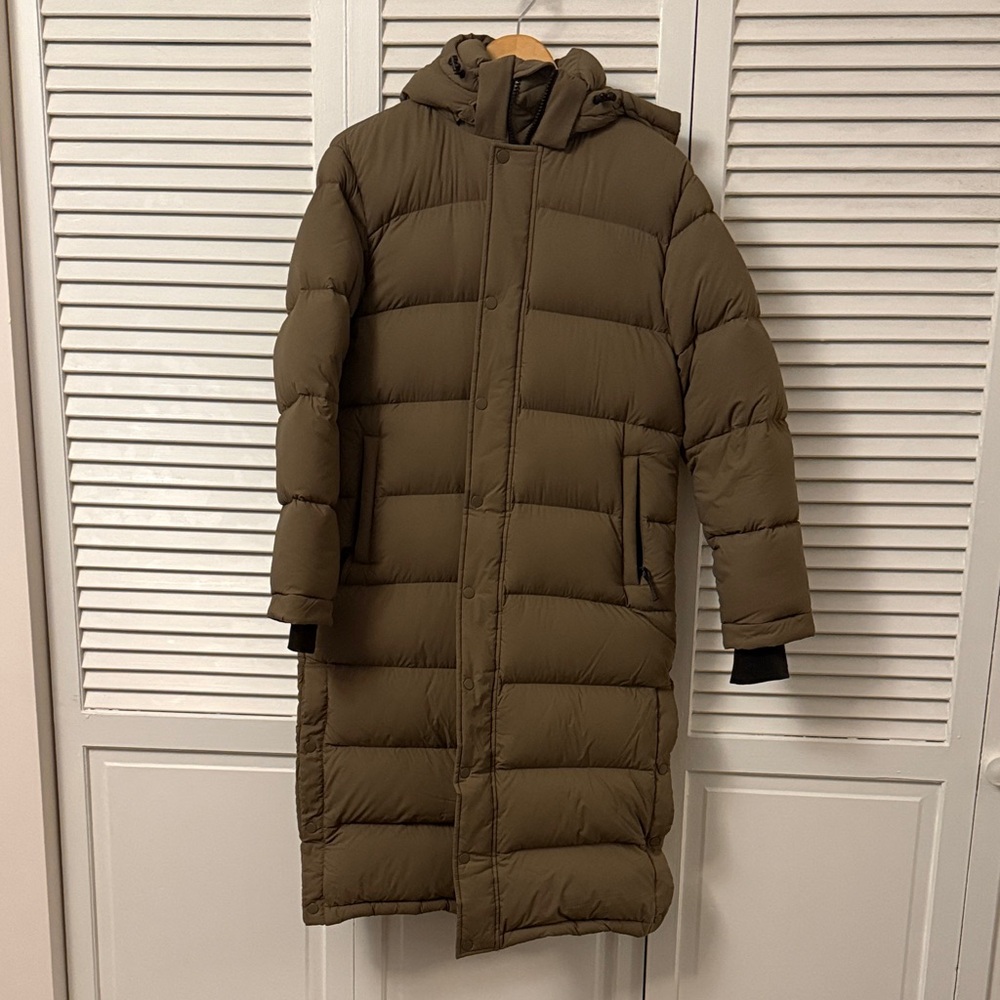 Aritizia Long Super Puff